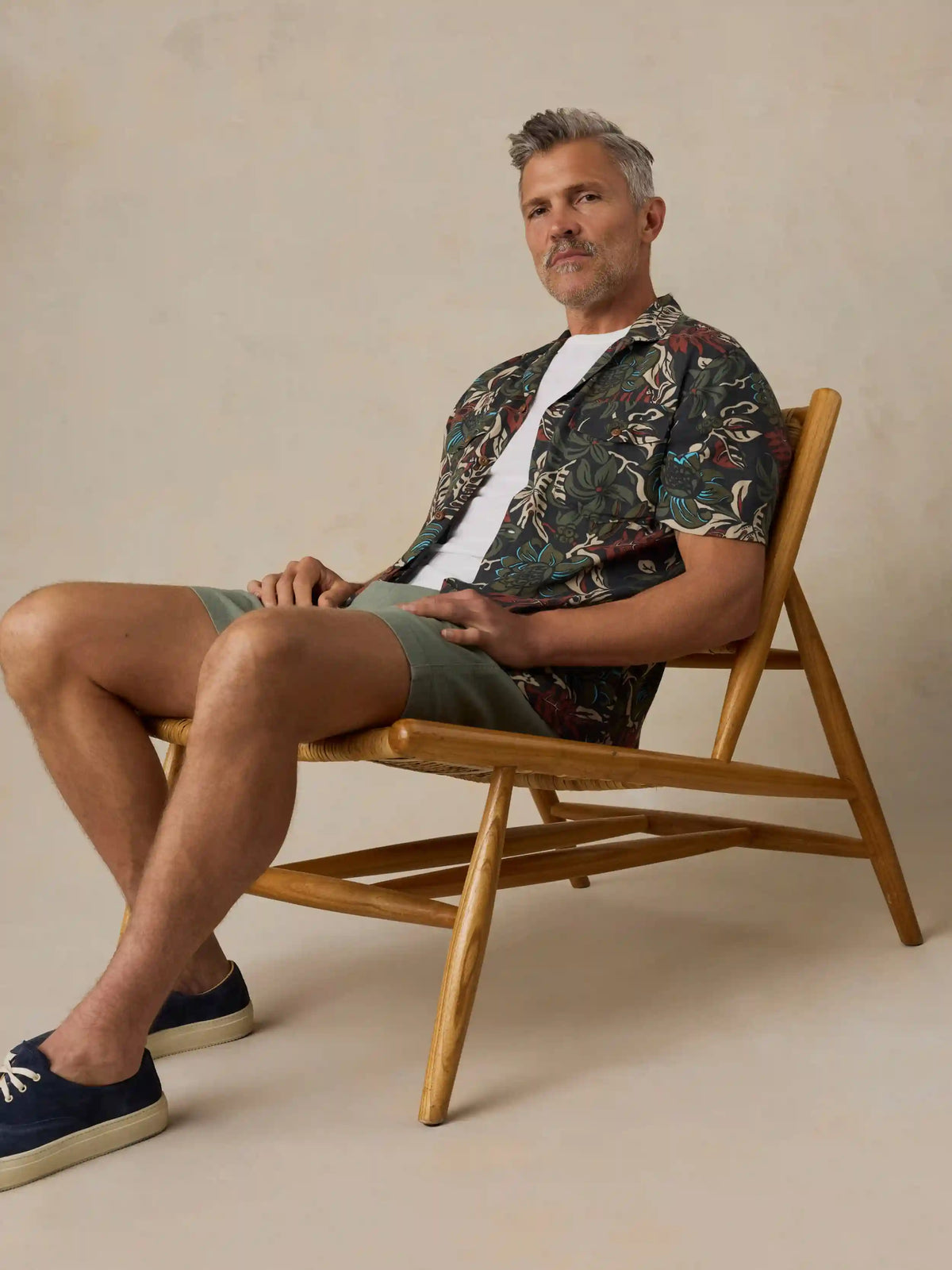 Short-Sleeve Bali Camp Shirt - Rainforest Nights