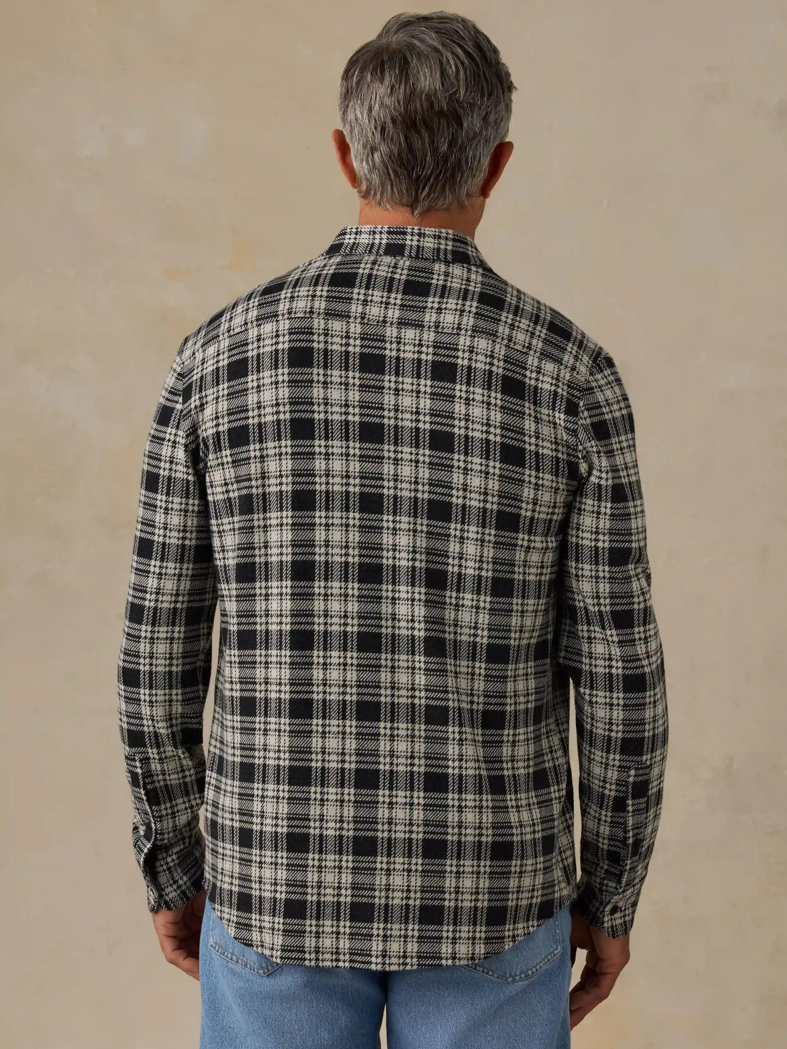 Legend™ Sweater Shirt (Single Pocket) - Charcoal Coast Plaid