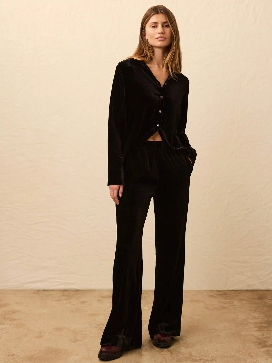 Stretch Silk Velvet Genevieve Shirt - Black