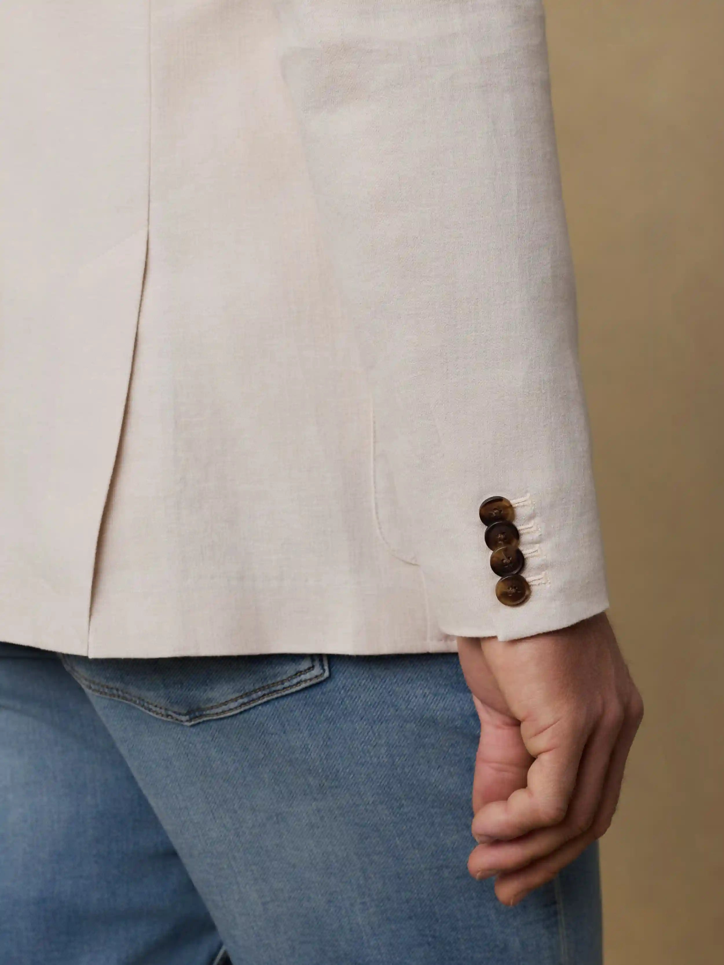 Movement™ Linen Blazer - Dorset Sand