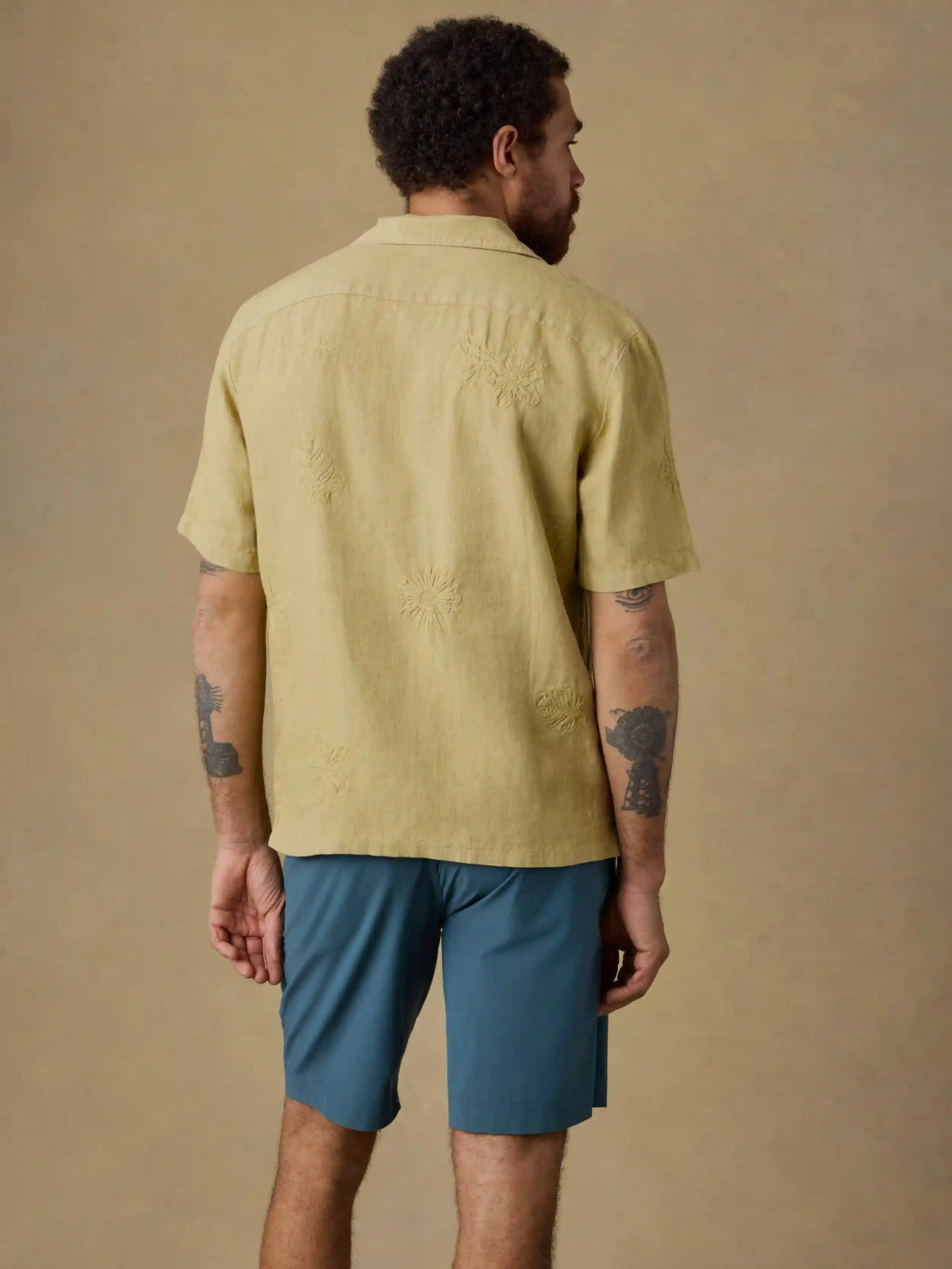 Short-Sleeve Embroidered Shirt - Island Wheat