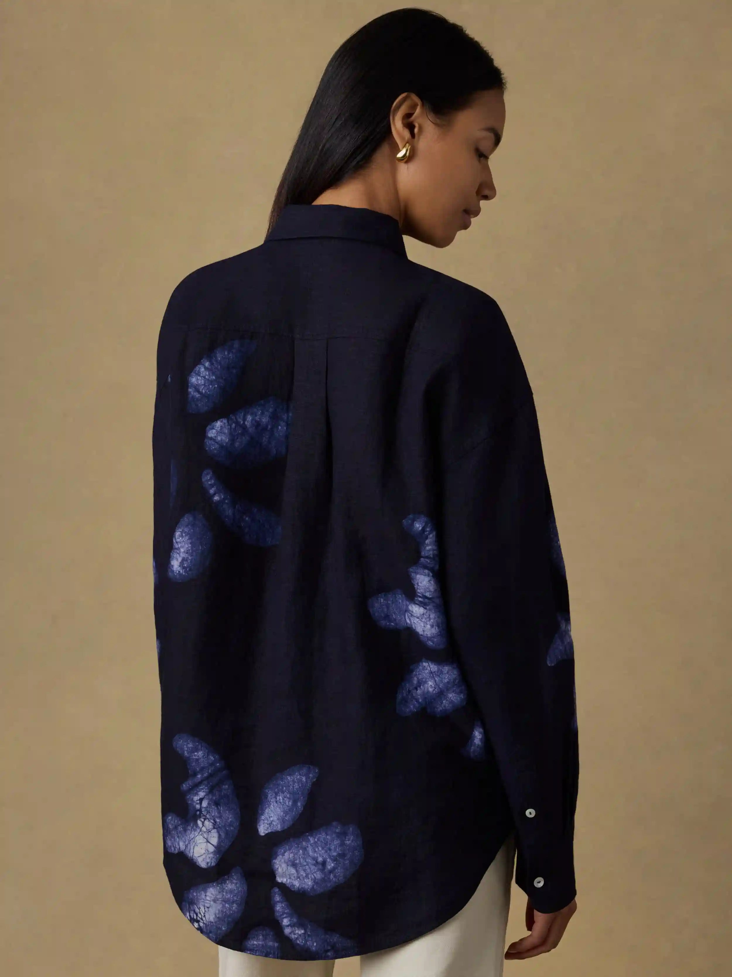 Mia Relaxed Shirt - Midnight Batik Floral